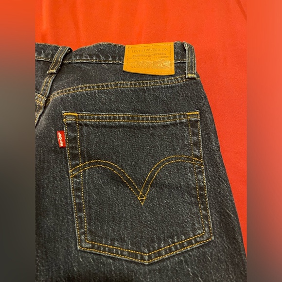 Levi’s Ribcage Straight Ankle Jeans - Picture 7 of 7